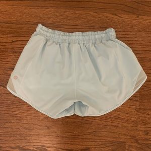 Lululemon Hotty Hot 4” inseam